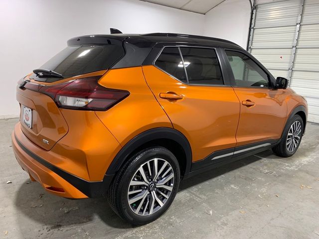 2023 Nissan Kicks SR