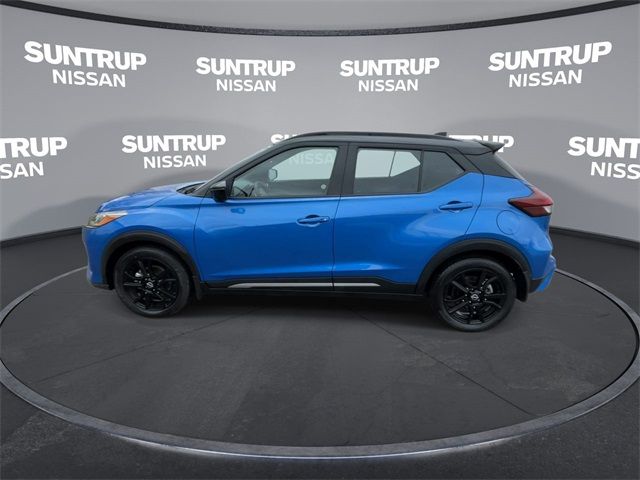 2023 Nissan Kicks SR