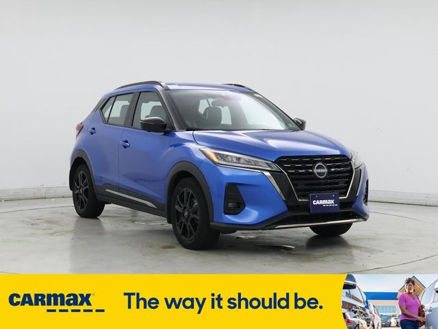 2023 Nissan Kicks SR