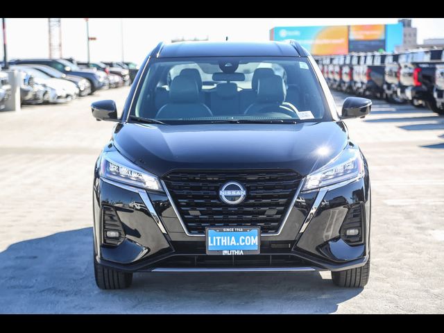 2023 Nissan Kicks SR