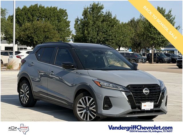 2023 Nissan Kicks SR
