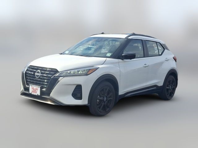 2023 Nissan Kicks SR