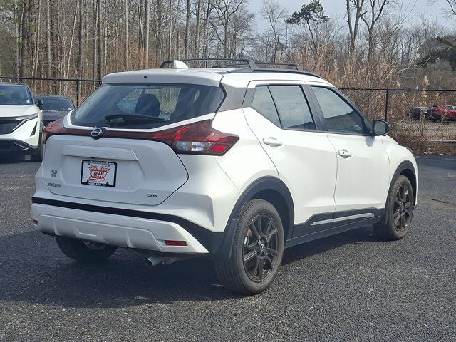 2023 Nissan Kicks SR
