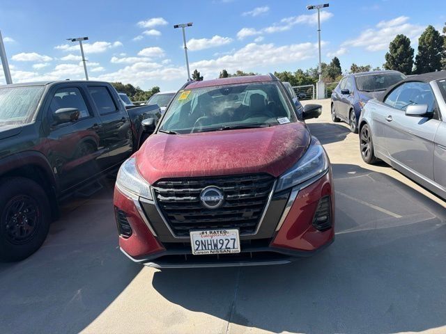 2023 Nissan Kicks SR