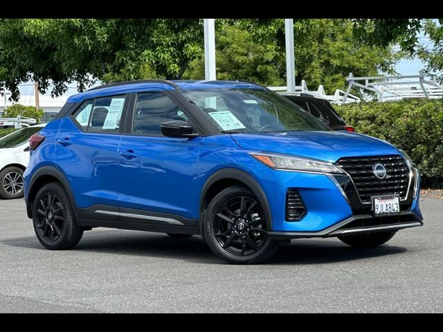 2023 Nissan Kicks SR