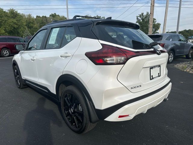 2023 Nissan Kicks SR