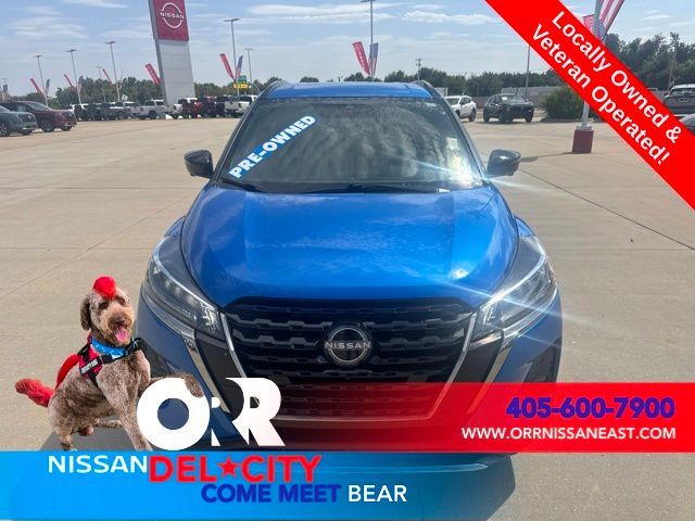2023 Nissan Kicks SR