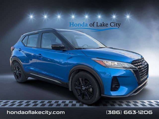 2023 Nissan Kicks SR
