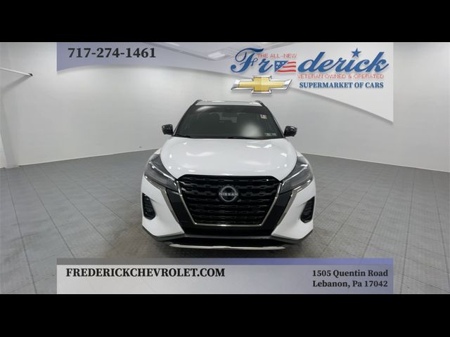2023 Nissan Kicks SR