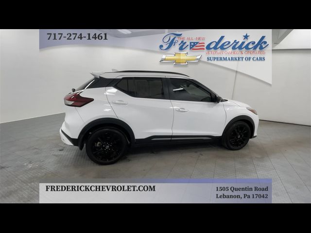 2023 Nissan Kicks SR