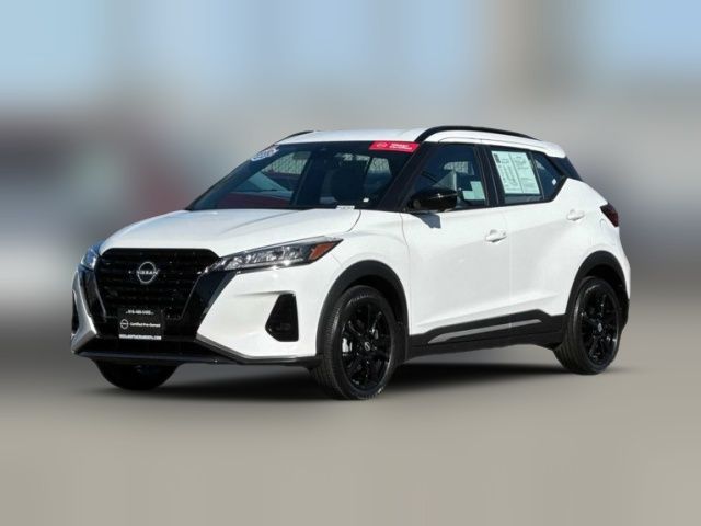 2023 Nissan Kicks SR