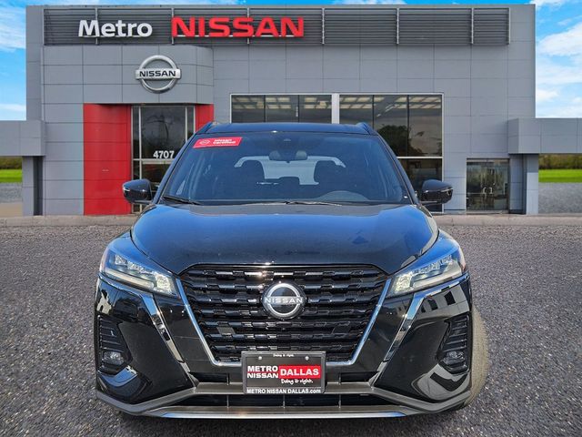 2023 Nissan Kicks SR