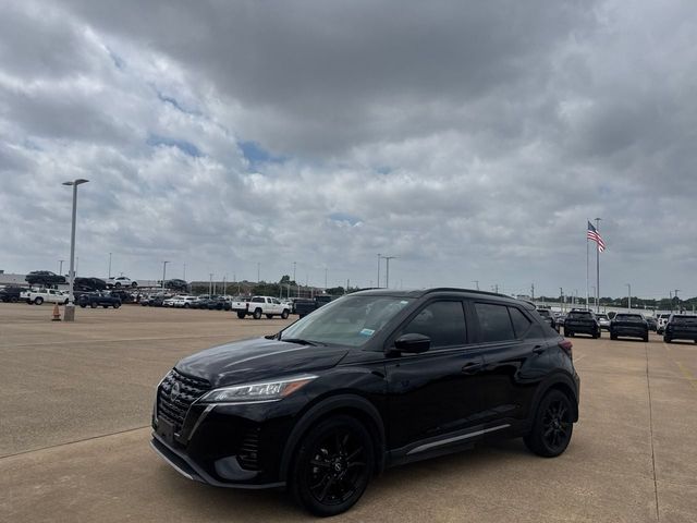 2023 Nissan Kicks SR