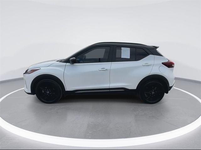 2023 Nissan Kicks SR