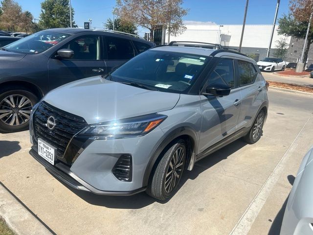 2023 Nissan Kicks SR