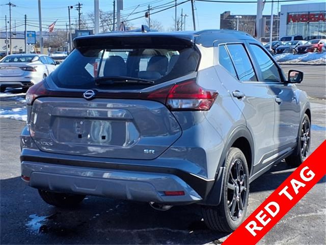 2023 Nissan Kicks SR