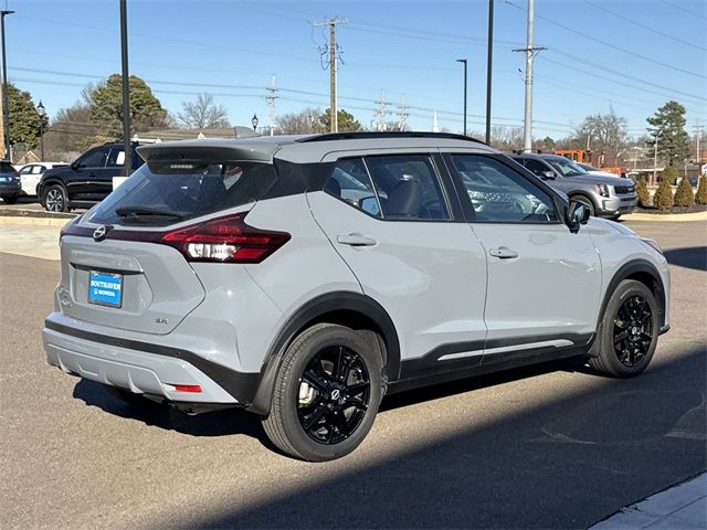 2023 Nissan Kicks SR