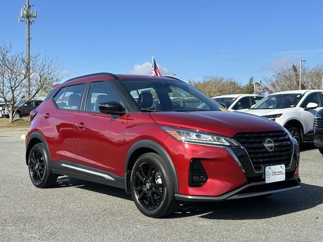 2023 Nissan Kicks SR