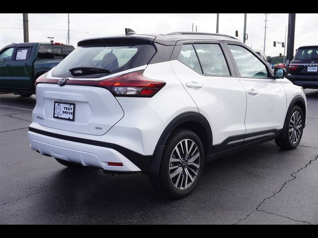 2023 Nissan Kicks SR