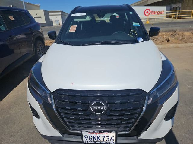 2023 Nissan Kicks SR