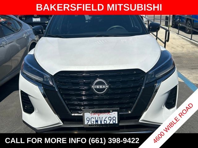 2023 Nissan Kicks SR