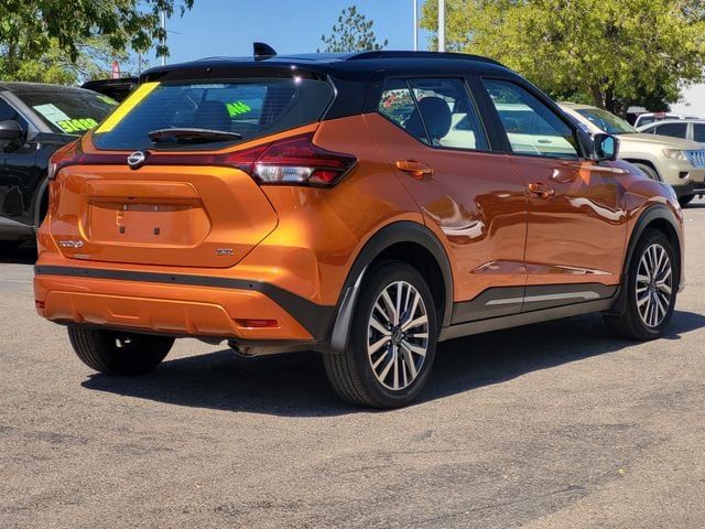 2023 Nissan Kicks SR