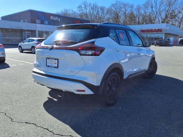 2023 Nissan Kicks SR