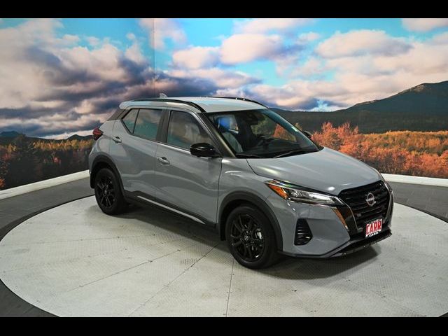 2023 Nissan Kicks SR