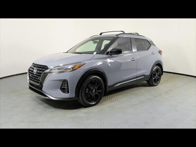 2023 Nissan Kicks SR