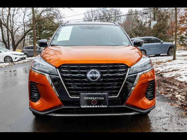 2023 Nissan Kicks SR