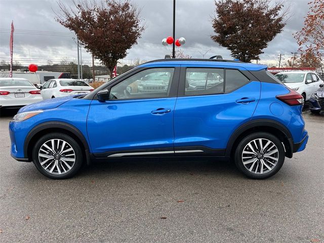 2023 Nissan Kicks SR