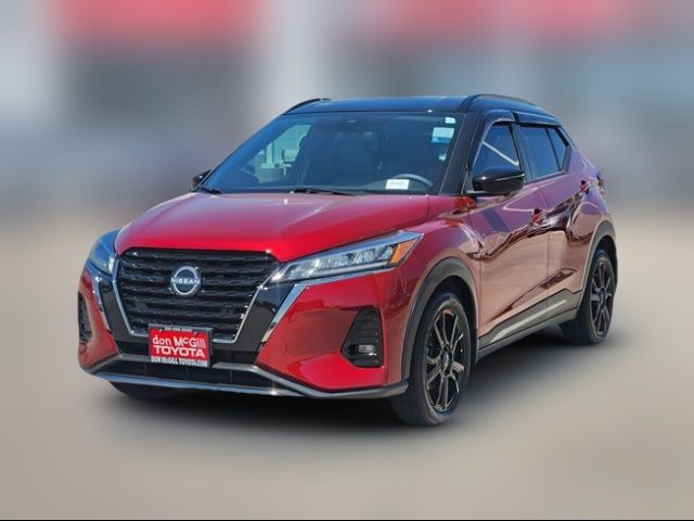 2023 Nissan Kicks SR