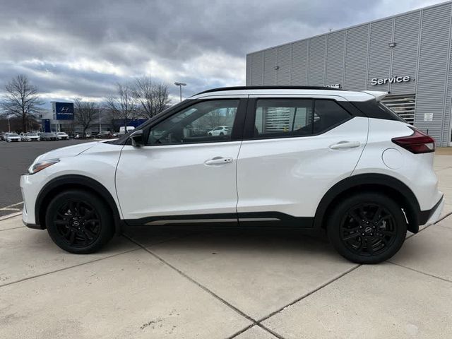 2023 Nissan Kicks SR