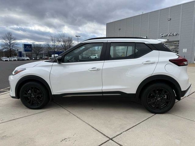 2023 Nissan Kicks SR