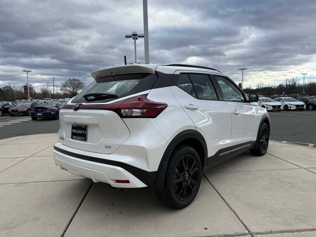 2023 Nissan Kicks SR