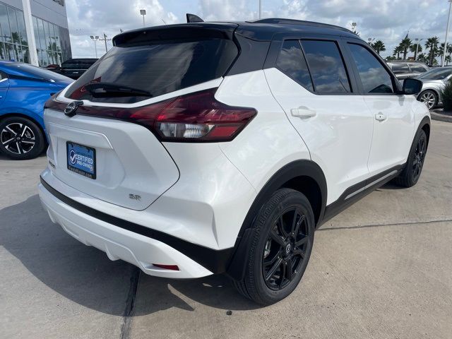 2023 Nissan Kicks SR