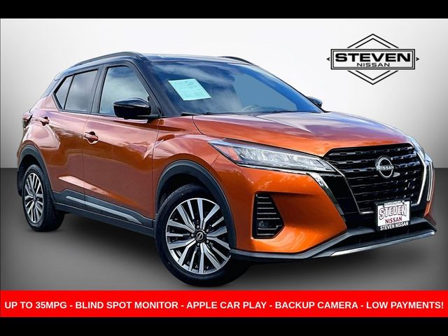 2023 Nissan Kicks SR