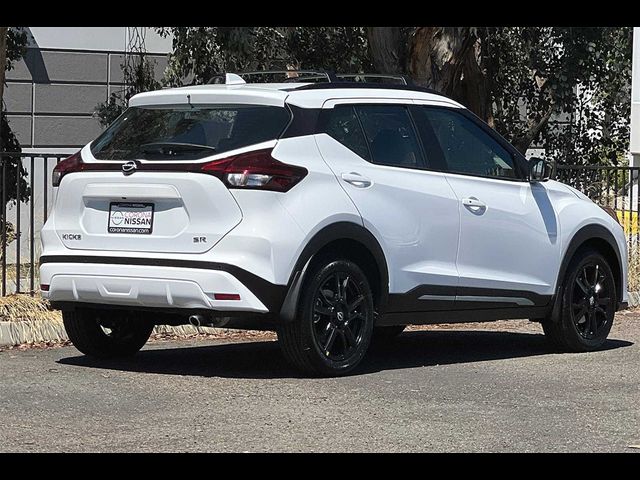 2023 Nissan Kicks SR