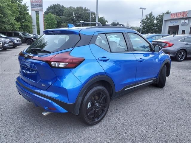 2023 Nissan Kicks SR