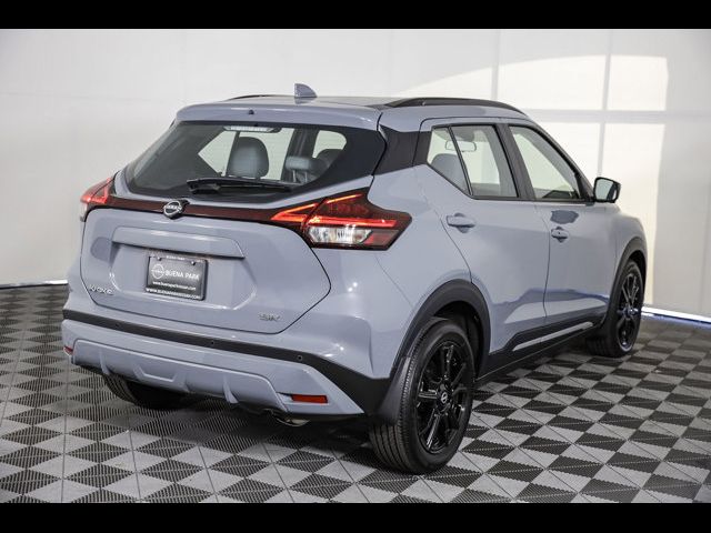 2023 Nissan Kicks SR