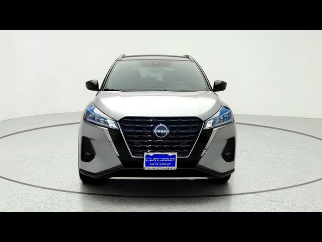 2023 Nissan Kicks SR