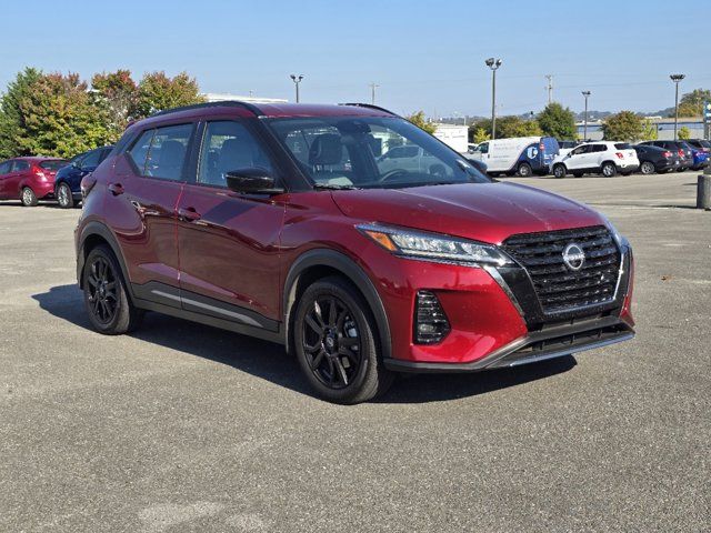 2023 Nissan Kicks SR