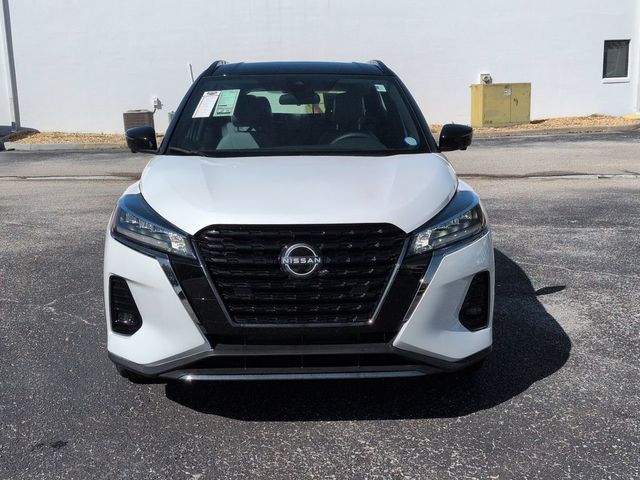 2023 Nissan Kicks SR
