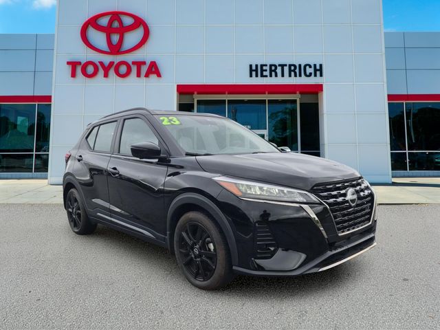 2023 Nissan Kicks SR