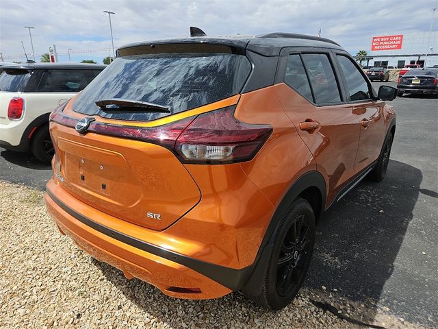 2023 Nissan Kicks SR