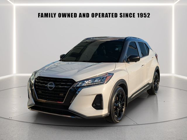 2023 Nissan Kicks SR
