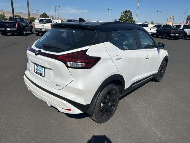 2023 Nissan Kicks SR