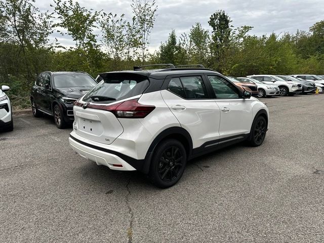 2023 Nissan Kicks SR