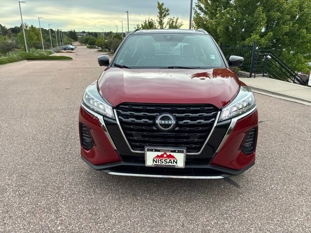 2023 Nissan Kicks SR