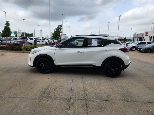 2023 Nissan Kicks SR